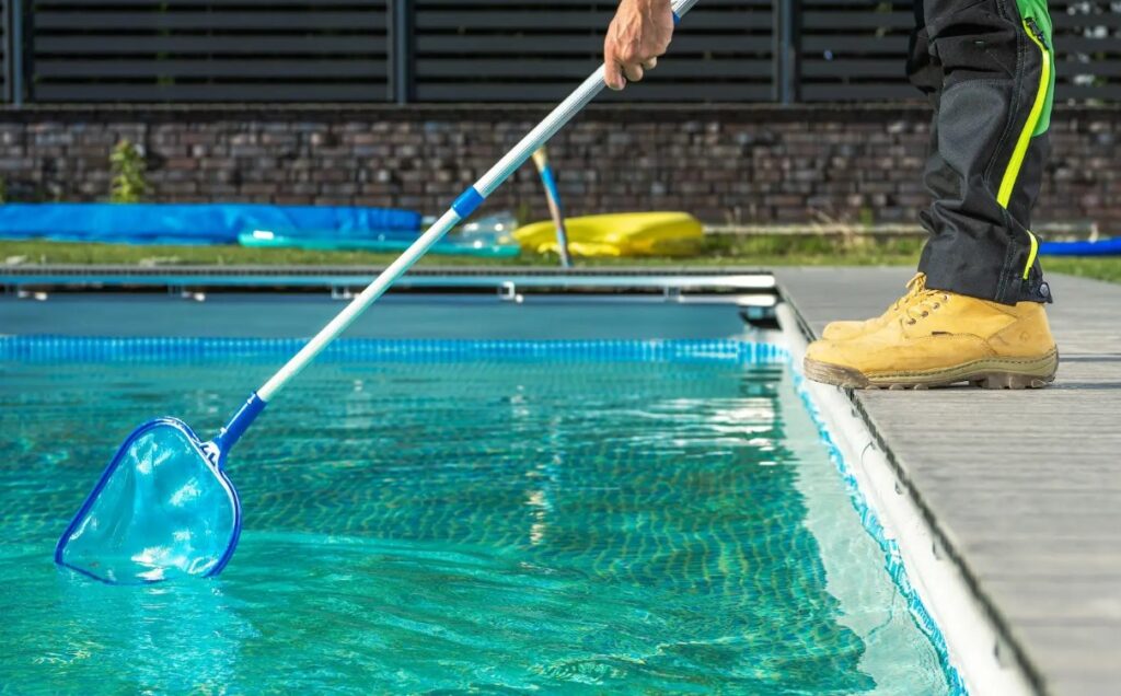 servizio-pulizia-piscine-geacleaning